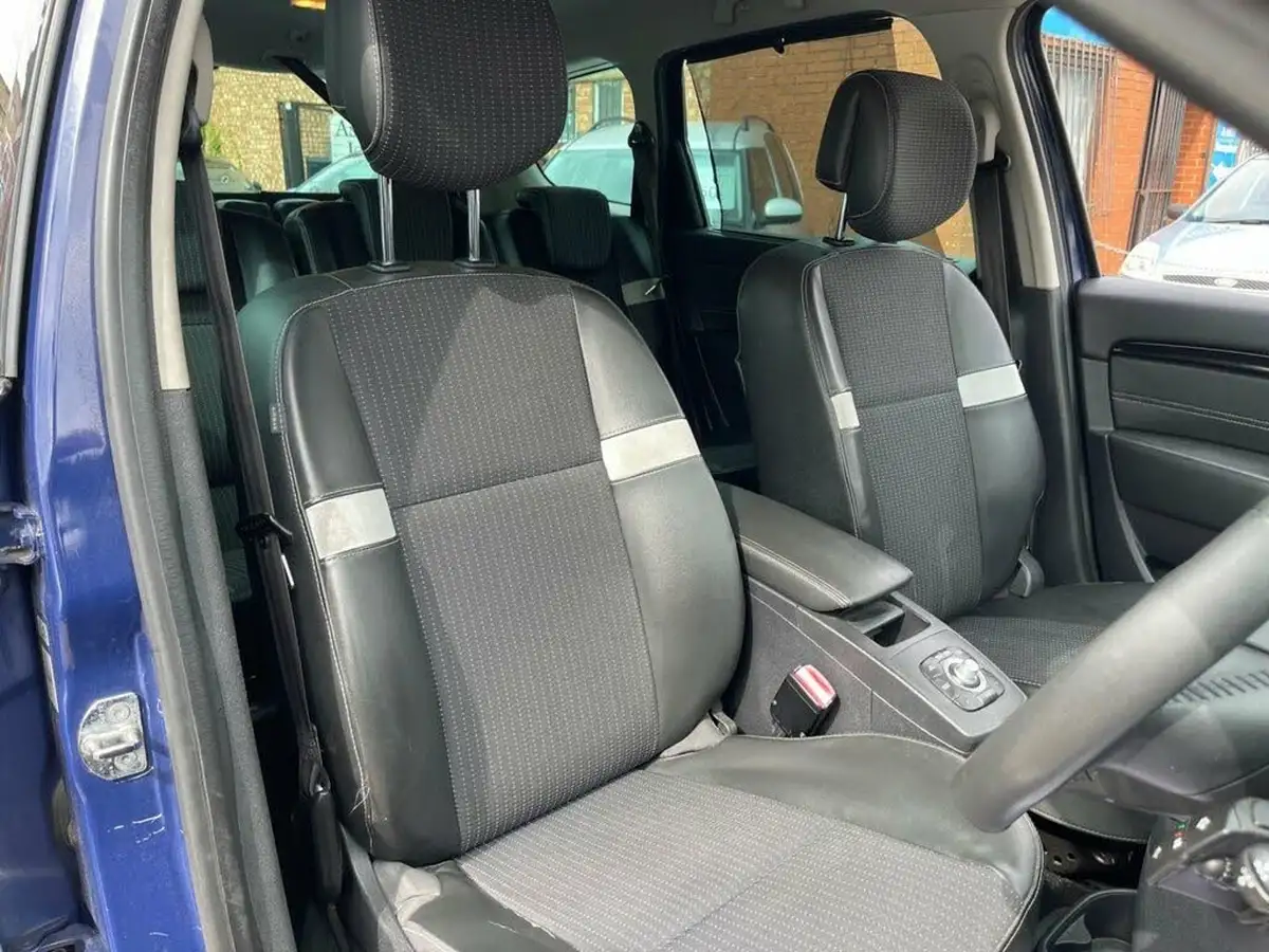 2012-renault-grand-scenic-15dci-dynamique-tom-tom-big-19
