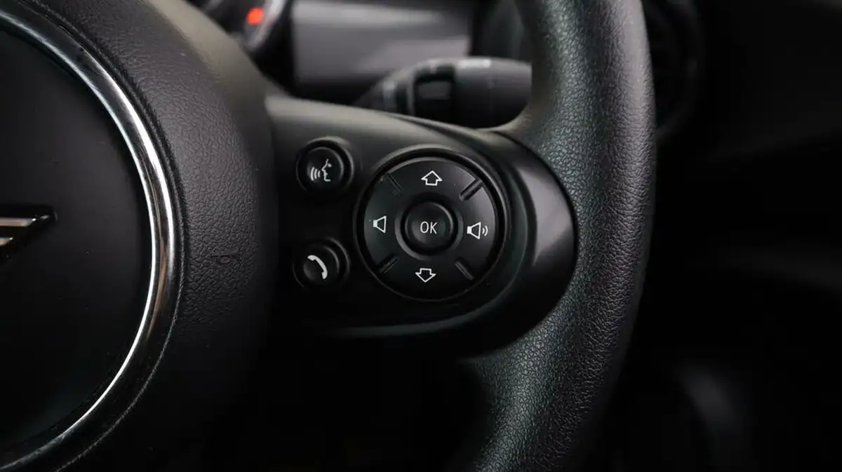 2020-mini-cooper-15-cooper-classic-convertible-2d-big-21