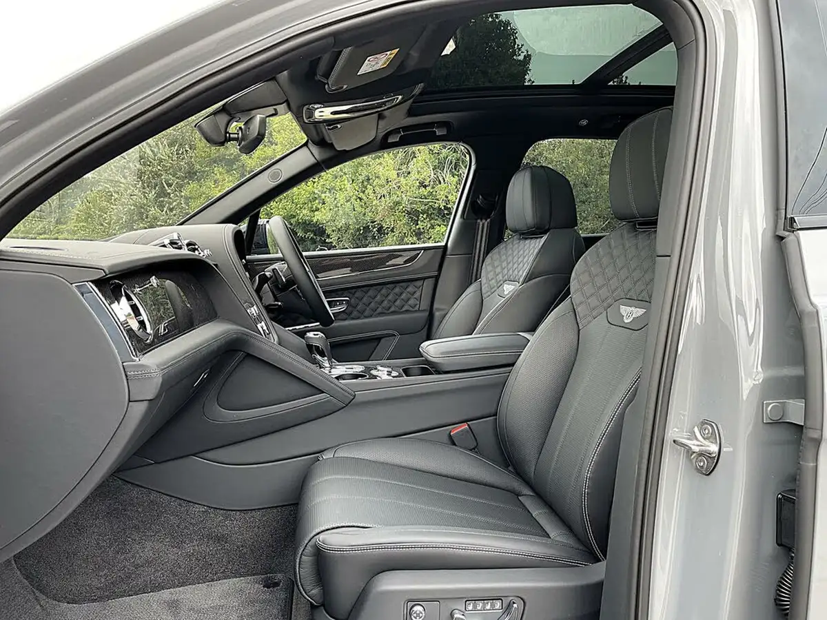 2024-bentley-bentayga-40-v8-s-big-28