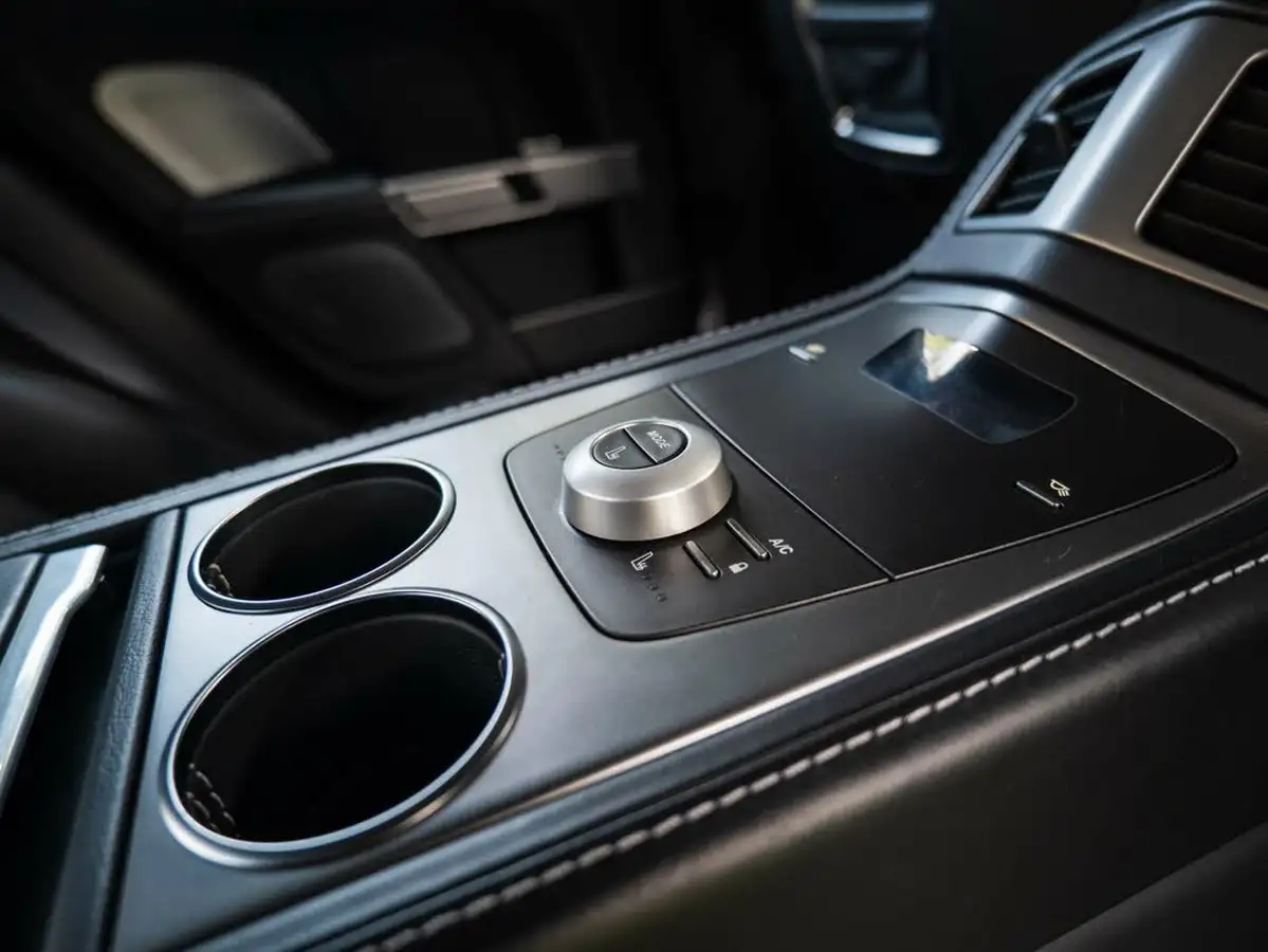 2012-aston-martin-rapide-s-v12-60-big-35