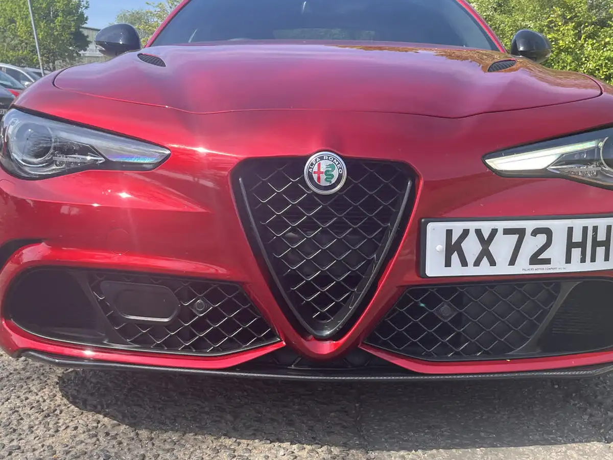 2022-alfa-romeo-giulia-29-biturbo-quadrifoglio-big-14
