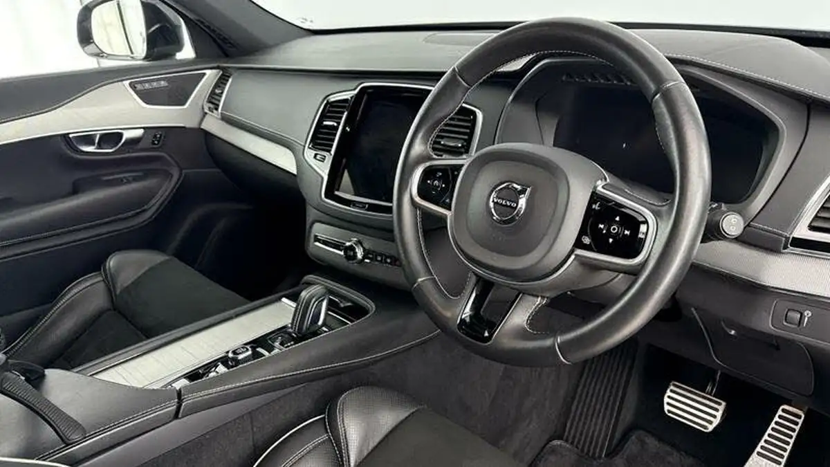 2021-volvo-xc90-20td-b5-r-design-big-5