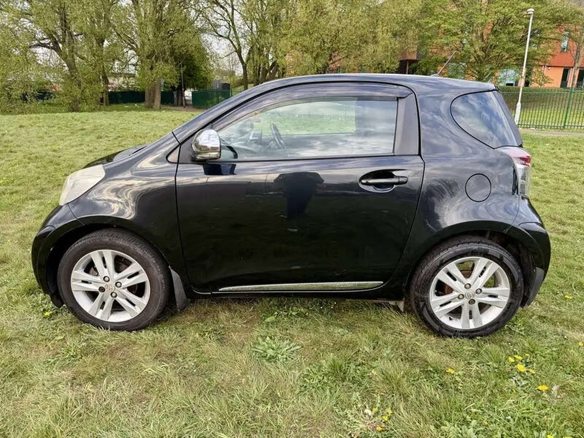 2010-toyota-iq-133-3-vvt-i-big-4