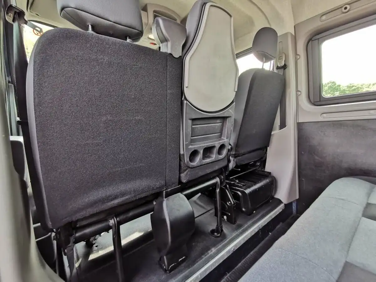 2016-nissan-nv400-23td-se-l2h2-135-fwdss-3500-srw-mini-bus-9-seater-big-17