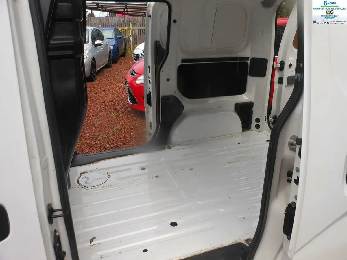 2016-nissan-env200-e-acenta-rapid-plus-panel-van-big-17