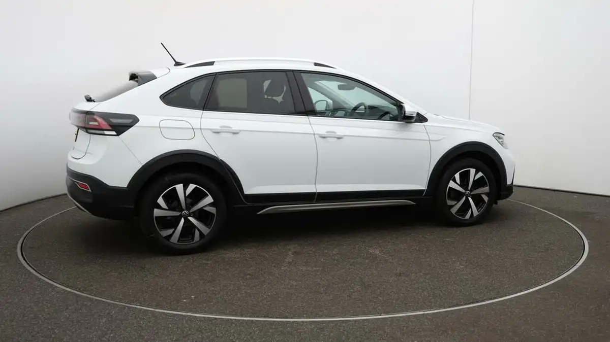 2022-volkswagen-taigo-15-tsi-style-big-43