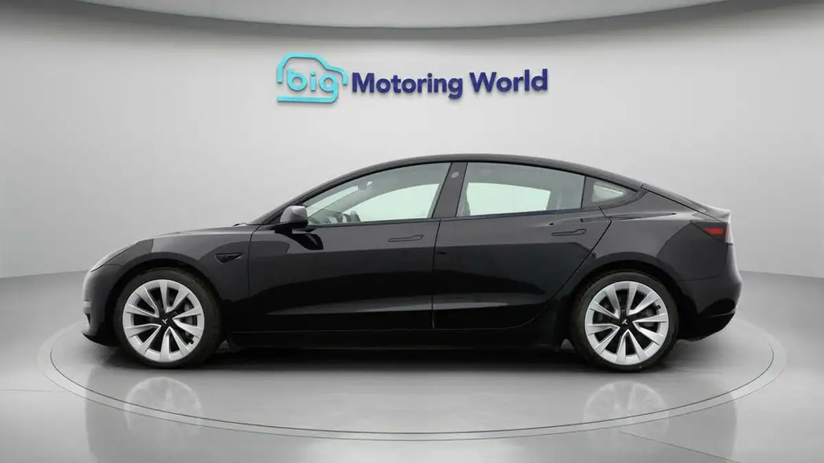 2021-tesla-model-3-e-long-range-4x4-big-3