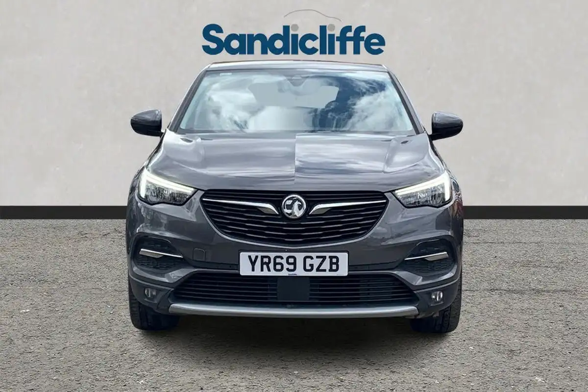 2019-vauxhall-grandland-x-12-tech-line-nav-big-1