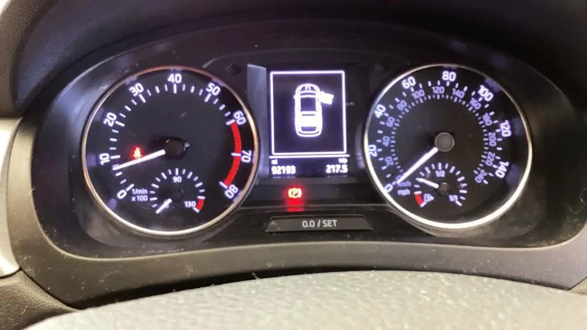 2017-skoda-rapid-12-tsi-se-109ps-big-7