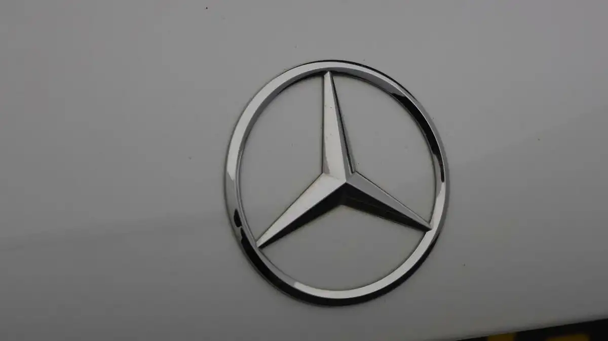 2022-mercedes-benz-a-class-13-a180-amg-line-executive-edition-hatchback-5d-7g-dct-big-20