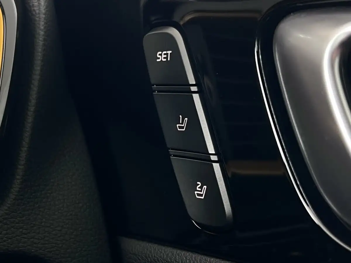 2020-kia-xceed-14-t-gdi-first-edition-dct-big-35