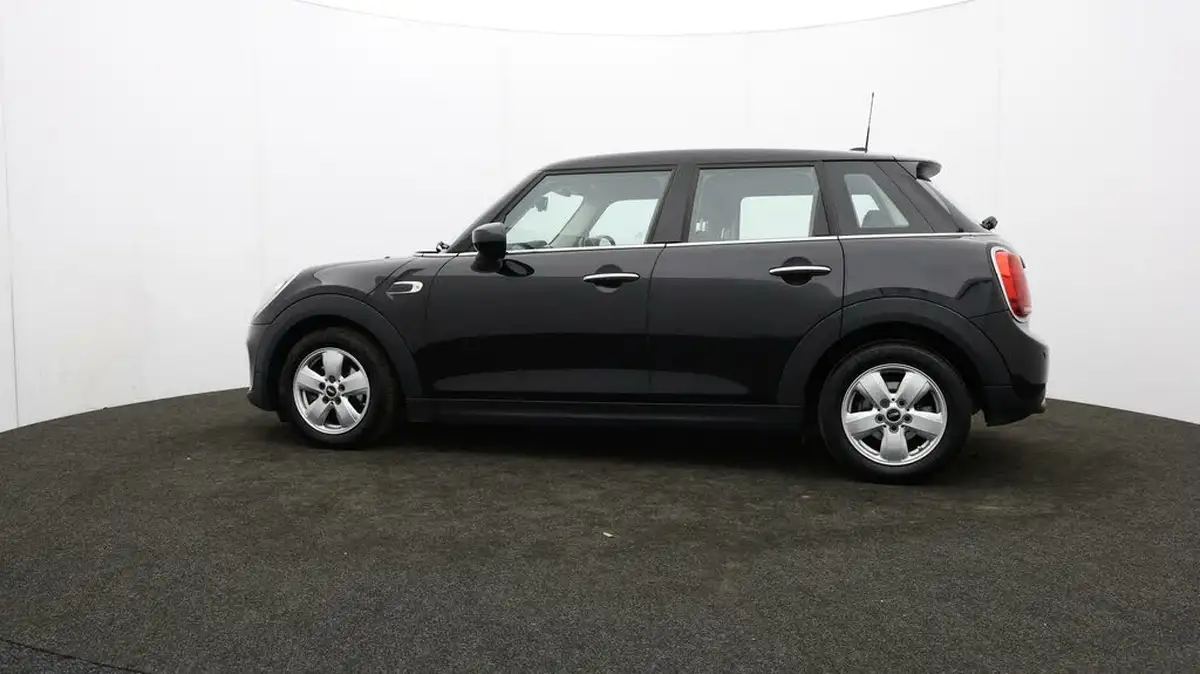2020-mini-countryman-15-cooper-classic-big-59