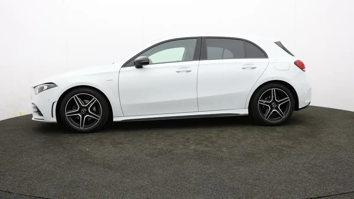 2022-mercedes-benz-a-class-13-a180-amg-line-executive-edition-hatchback-5d-7g-dct-big-61