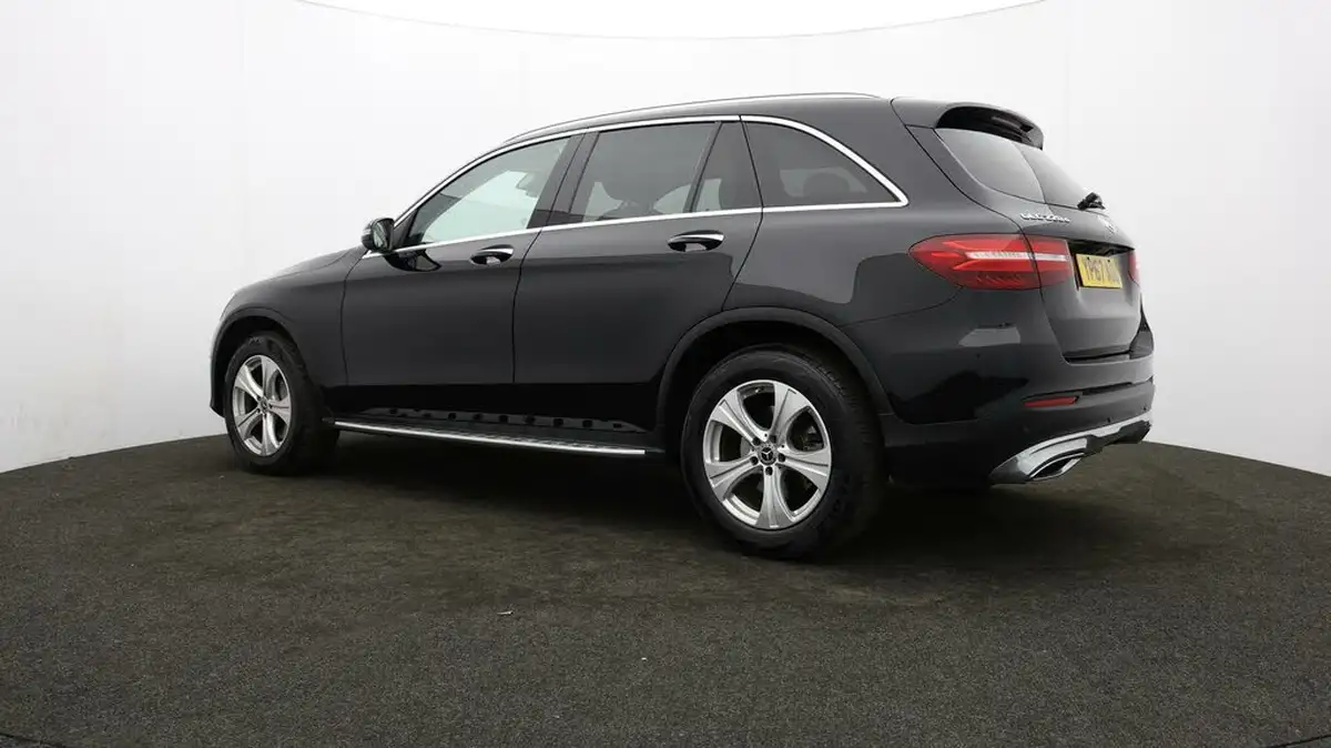 2017-mercedes-benz-glc-class-21d-glc220d-sport-premiumss-station-wagon-5d-big-65