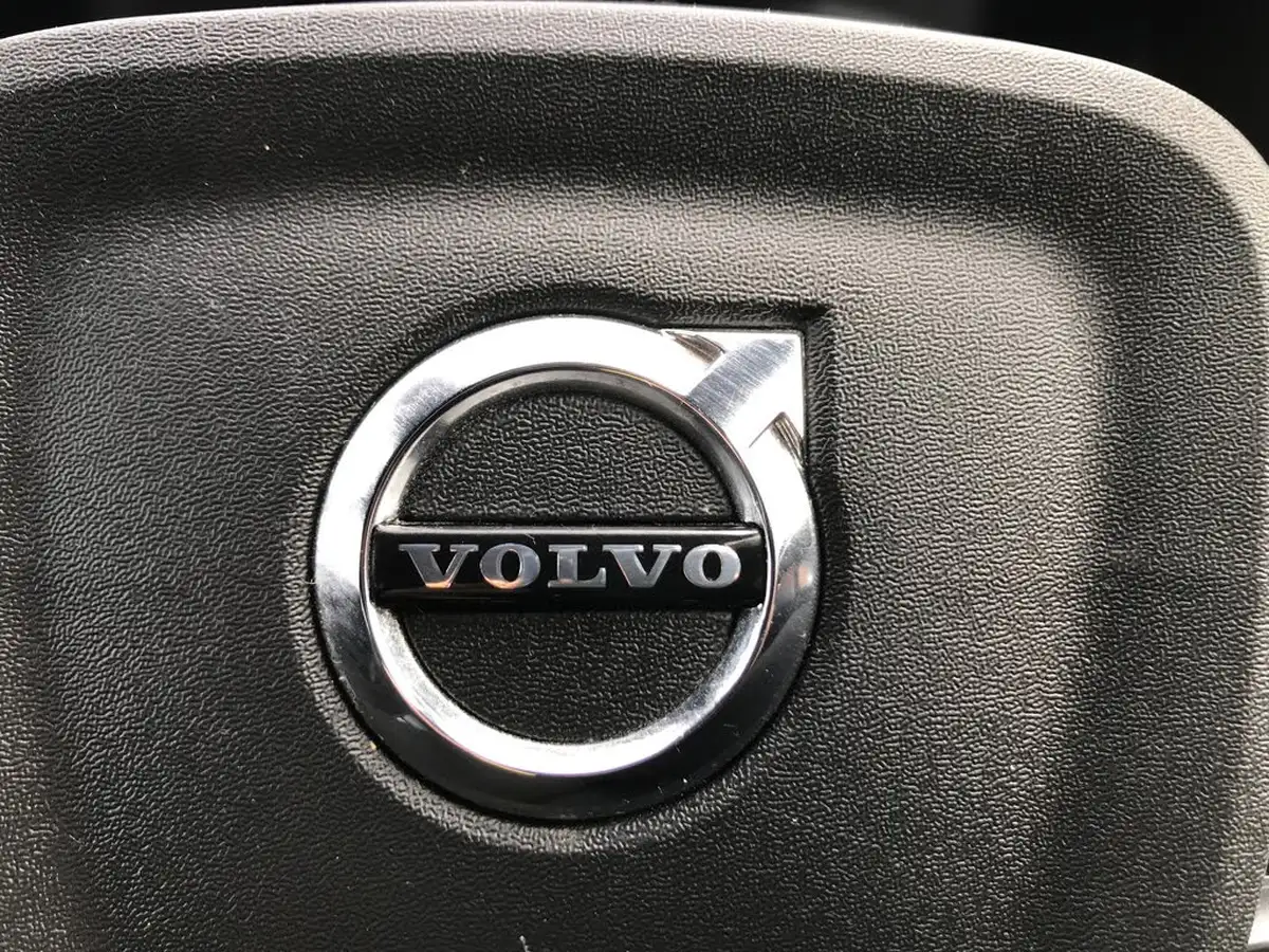 2021-volvo-xc40-15-t3-r-design-pro-161bhp-auto-big-25