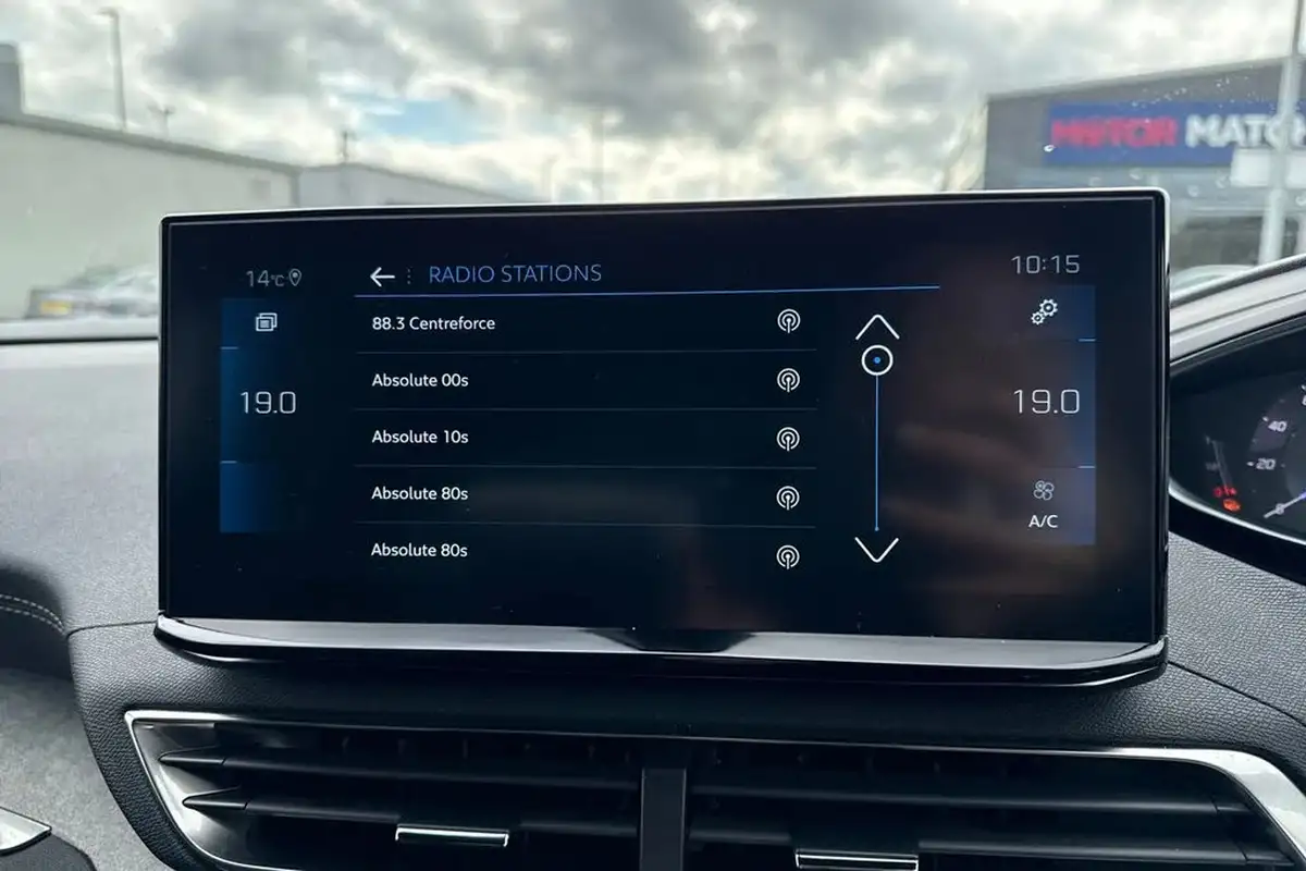 2022-peugeot-3008-suv-12-puretech-gt-premium-big-48