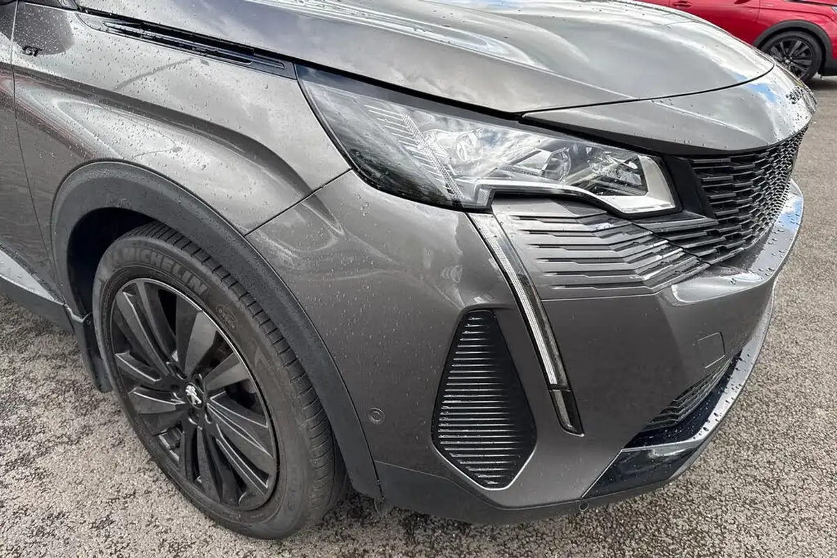 2022-peugeot-3008-suv-12-puretech-gt-premium-big-24