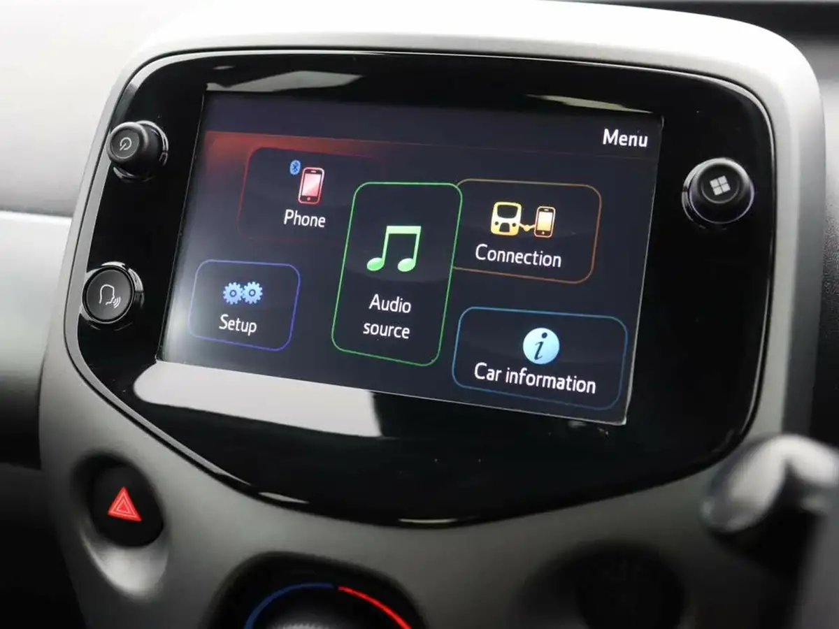 2021-toyota-aygo-10-vvt-i-x-play-tss-big-28