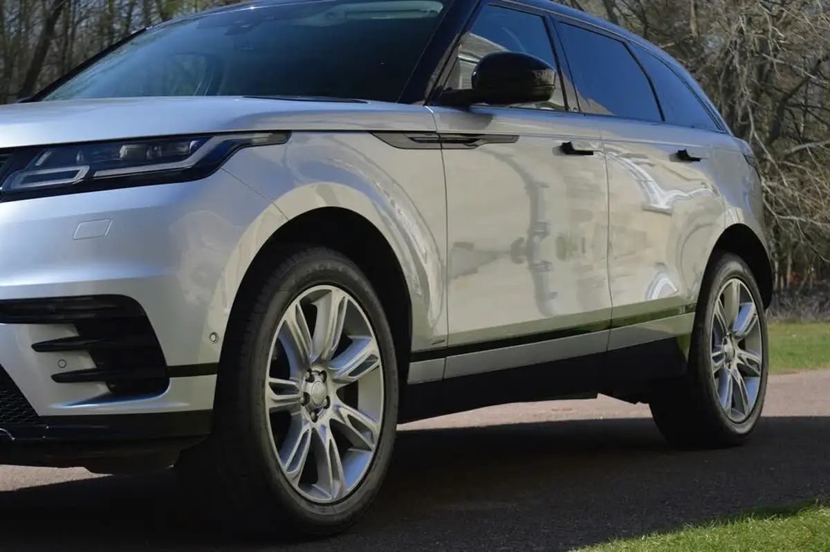 2018-land-rover-range-rover-velar-20-p250-r-dynamic-se-ss-big-15