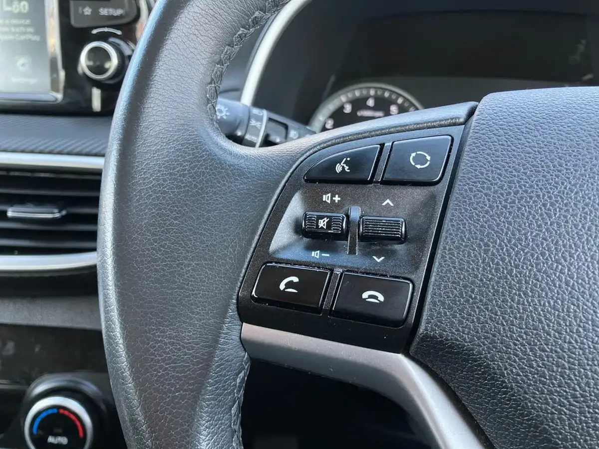 2018-hyundai-tucson-16-gdi-s-connect-big-15