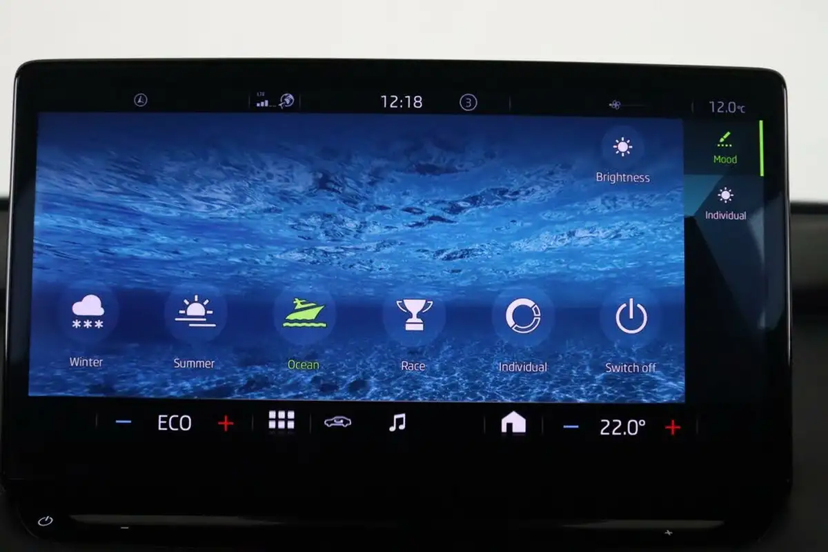 2021-skoda-enyaq-e-60-eco-suite-62-kwh-big-38