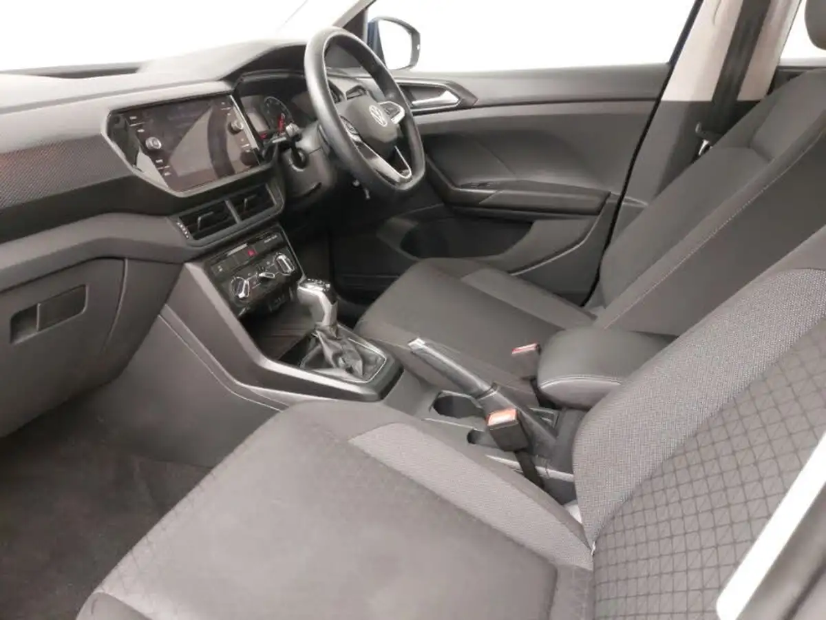 2021-volkswagen-t-cross-big-4