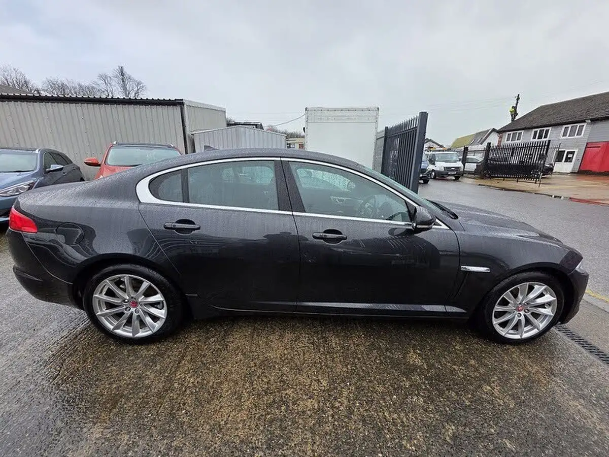 2014-jaguar-xf-22td-premium-luxury-200ps-saloon-4d-big-7
