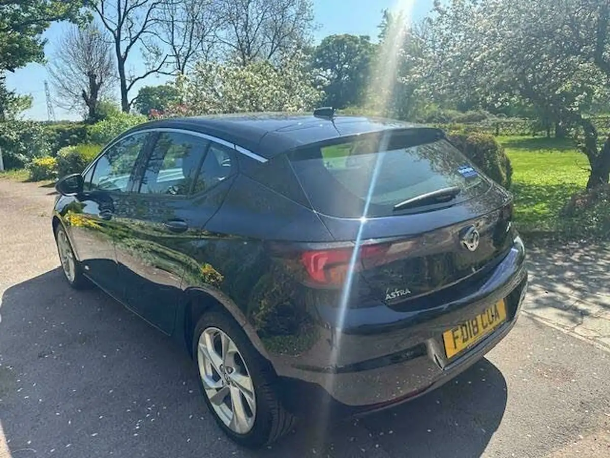 2018-vauxhall-astra-14i-sri-hatchback-big-8