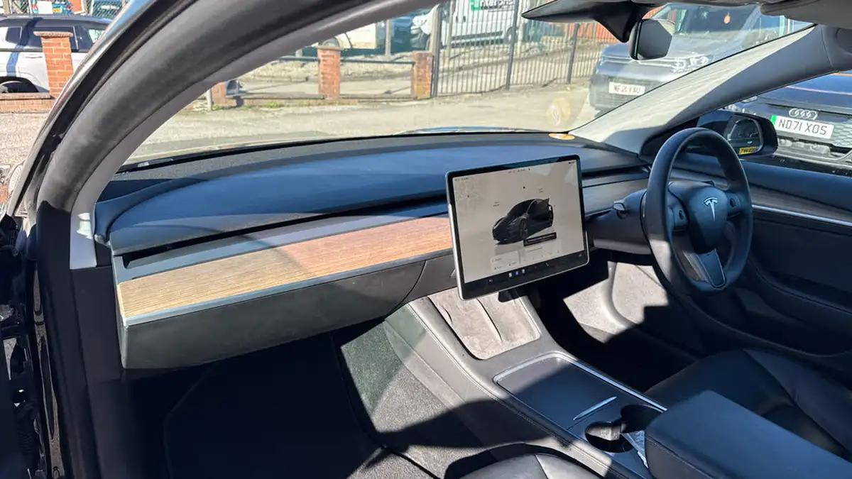 2021-tesla-model-3-e-standard-plus-big-9