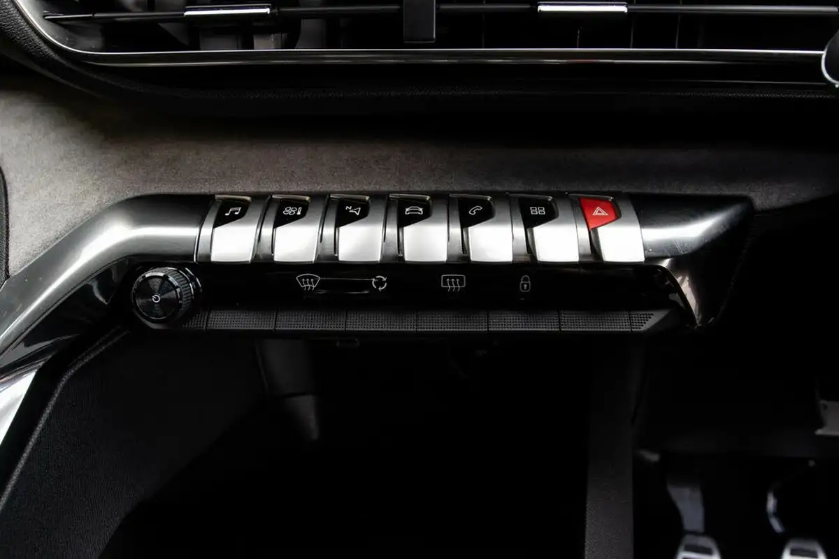 2022-peugeot-3008-suv-15-bluehdi-gt-big-31