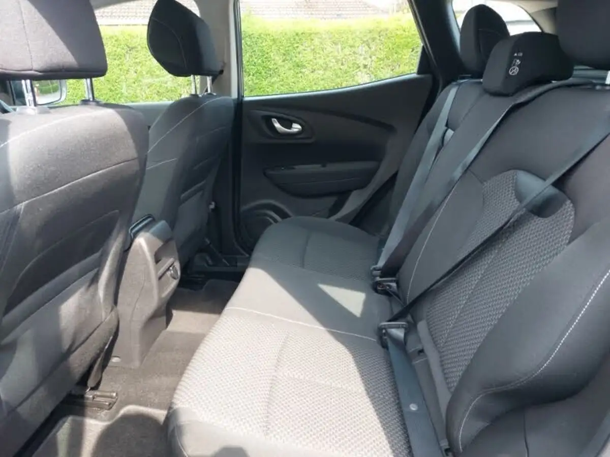 2019-renault-kadjar-15dci-play-edc-auto-big-5
