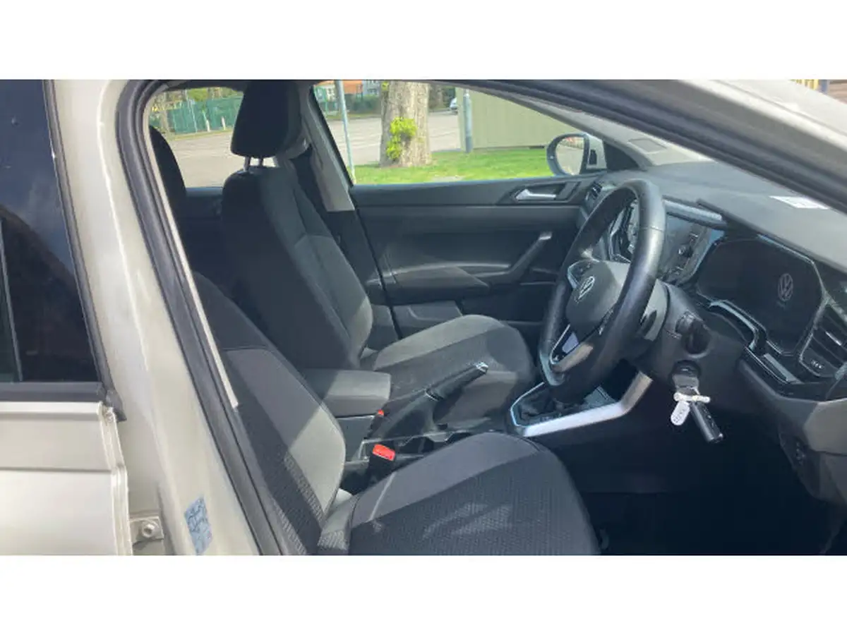 2022-volkswagen-taigo-10-tsi-life-110ps-dsg-big-14