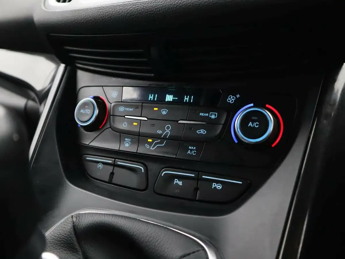 2019-ford-kuga-15t-st-line-edition-150ps-big-15