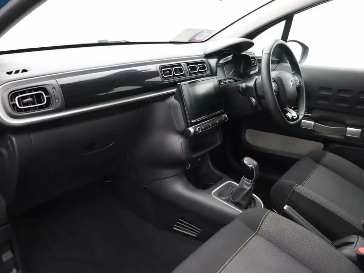 2020-citroen-c3-12-puretech-flair-83ps-big-7
