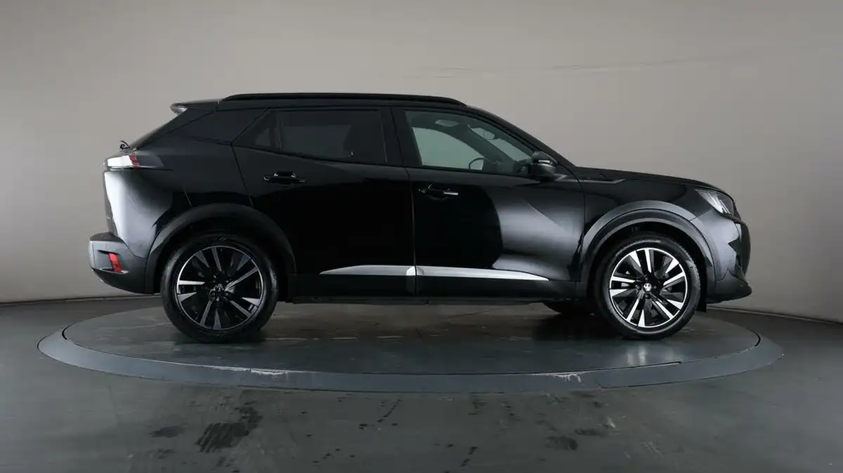 2020-peugeot-2008-suv-e-gt-big-54