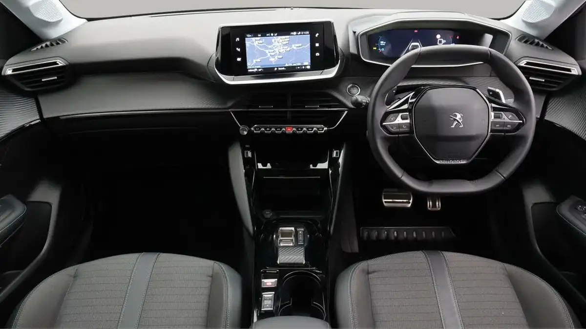 2023-peugeot-208-12-puretech-allure-premium-100ps-eat8-big-13