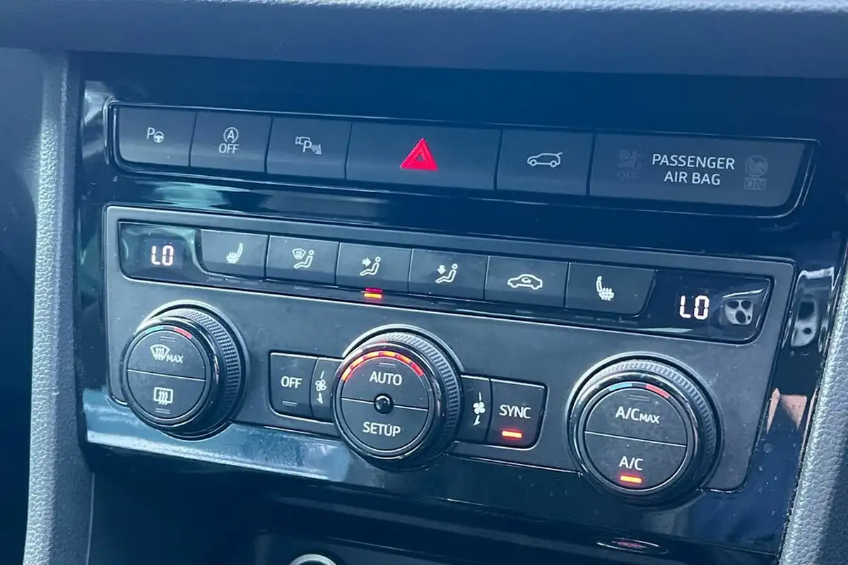 2019-seat-cupra-ateca-20-tsi-comfort-sound-packdesign-pack-big-24