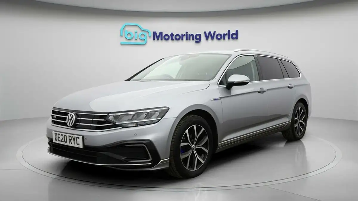 2020-volkswagen-passat-14-tsi-gte-estate-5d-big-2