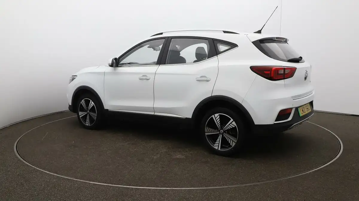 2021-mg-zs-suv-e-exclusive-ev-big-29