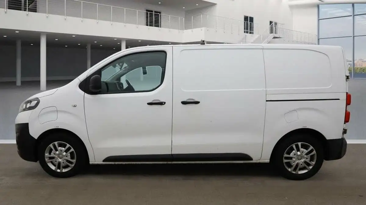 2020-vauxhall-vivaro-e-3100-50kwh-l1h1-dynamic-big-6