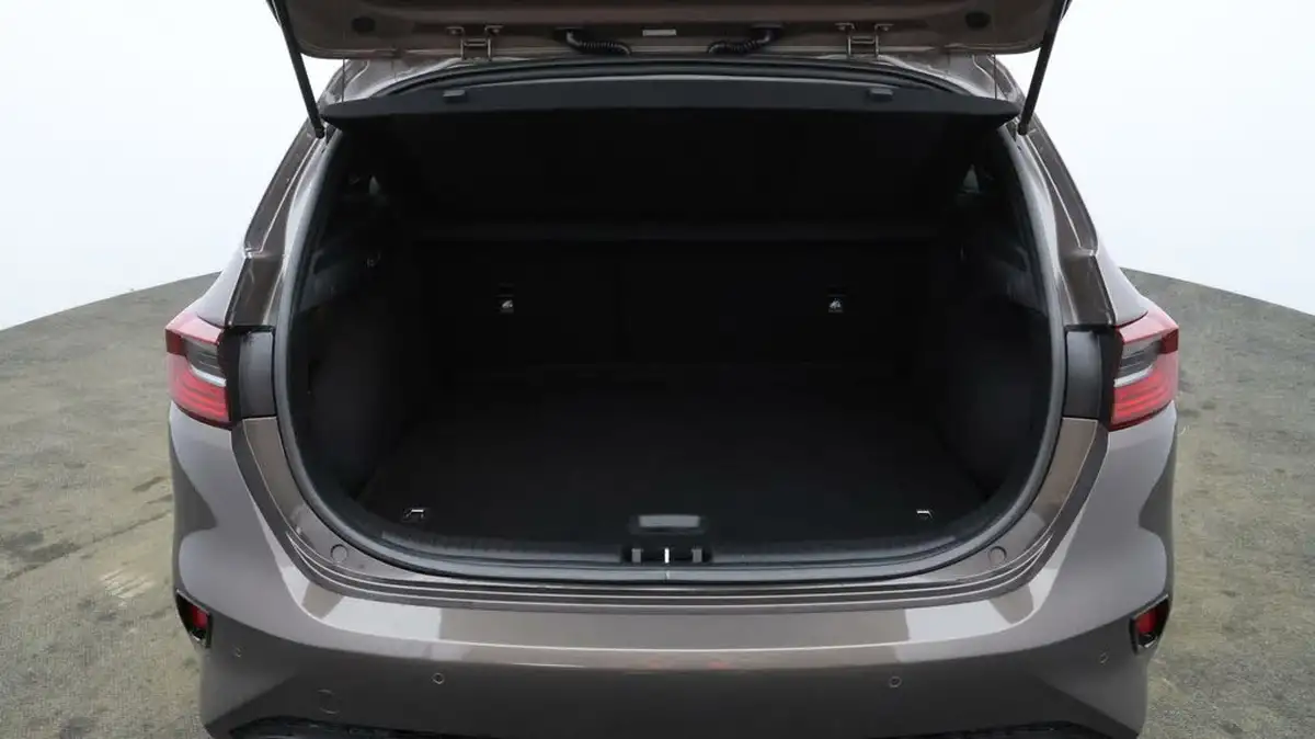 2021-kia-ceed-15-t-gdi-3-hatchback-big-16