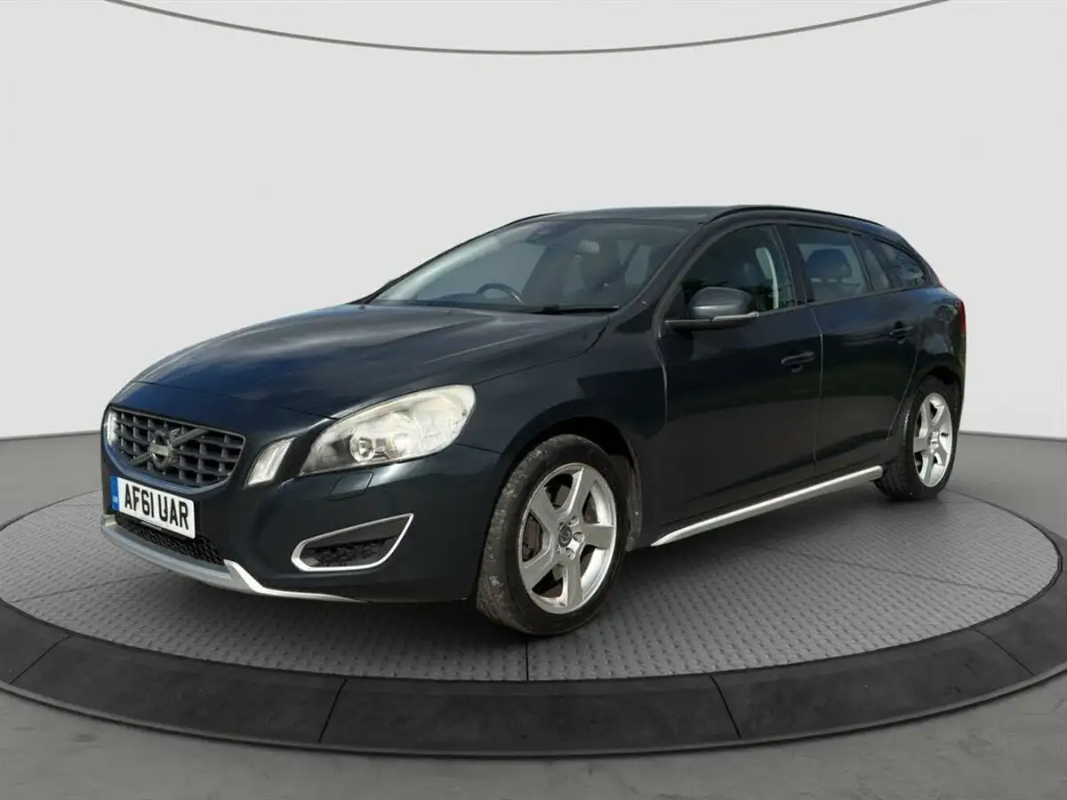 2011-volvo-v60-24td-d5-es-215bhp-geartronic-big-4