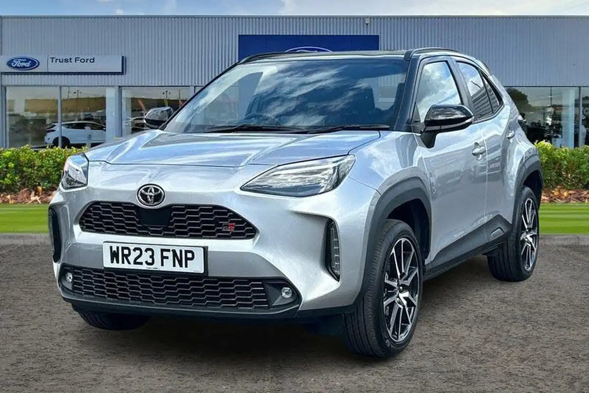 2023-toyota-yaris-cross-15-vvt-i-gr-sport-big-4