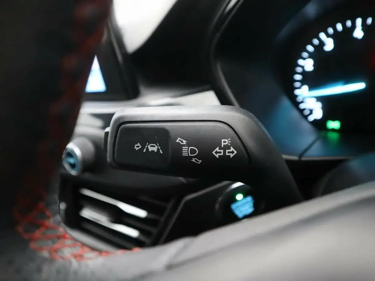 2019-ford-focus-10t-st-line-ss-hatchback-big-26