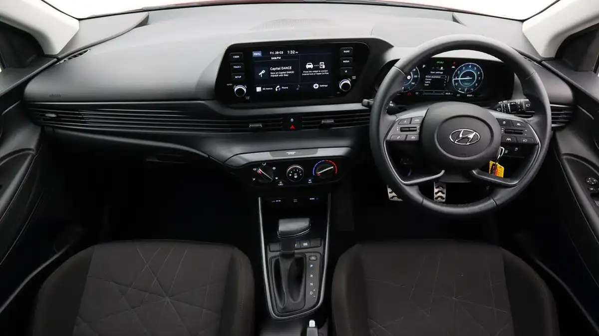 2023-hyundai-bayon-10-t-gdi-se-connect-dct-big-13