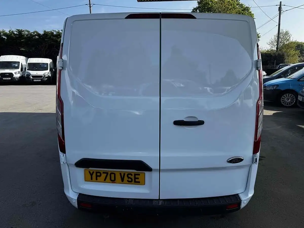 2020-ford-transit-custom-20tdci-300-l1h1-trend-130pseu6dt-panel-van-big-6