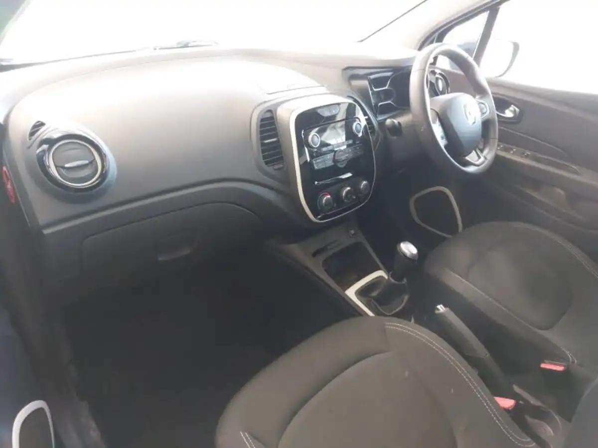 2019-renault-captur-09-tce-play-big-4