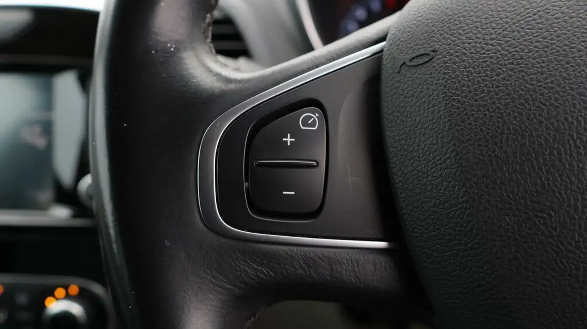 2019-renault-captur-13-tce-gt-line-130bhp-big-23