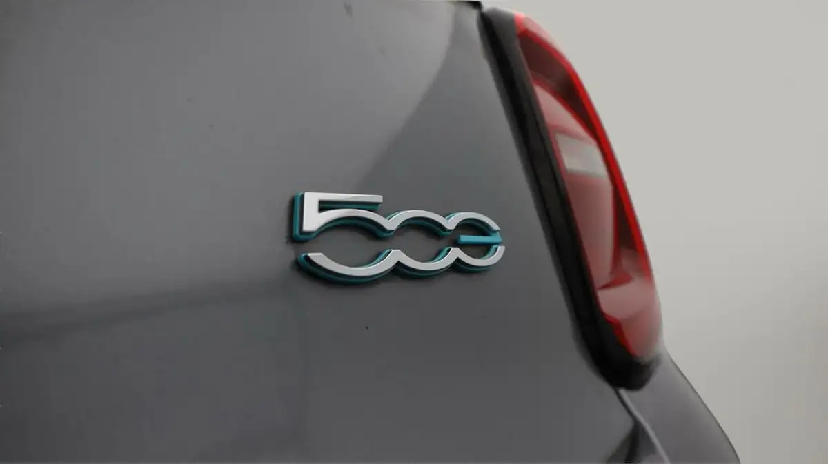 2022-fiat-500-e-icon-117bhp-big-22