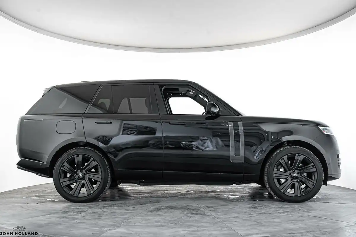 2024-land-rover-range-rover-30-p460e-hse-big-9